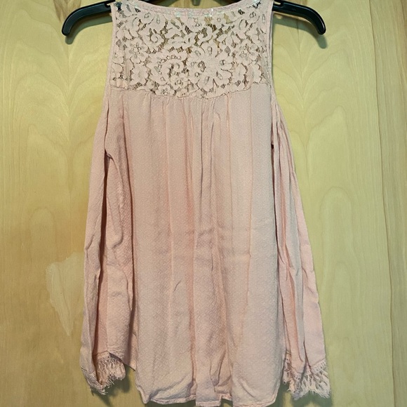 Juniors small shoulder cutout long sleeve lacy top - Picture 2 of 3